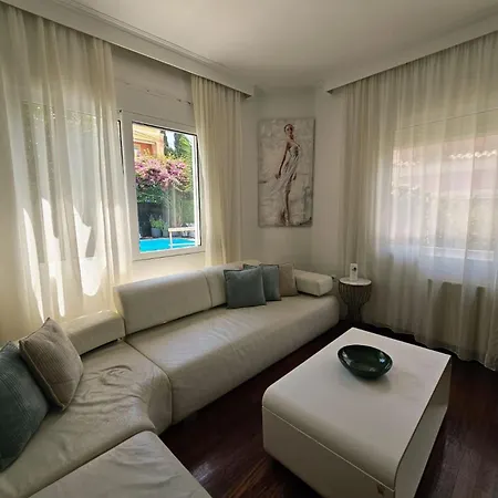 Corfu Holidays Tatil Evi *