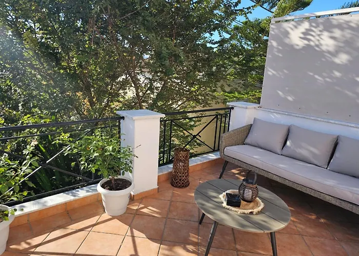 度假居 Corfu Holidays *